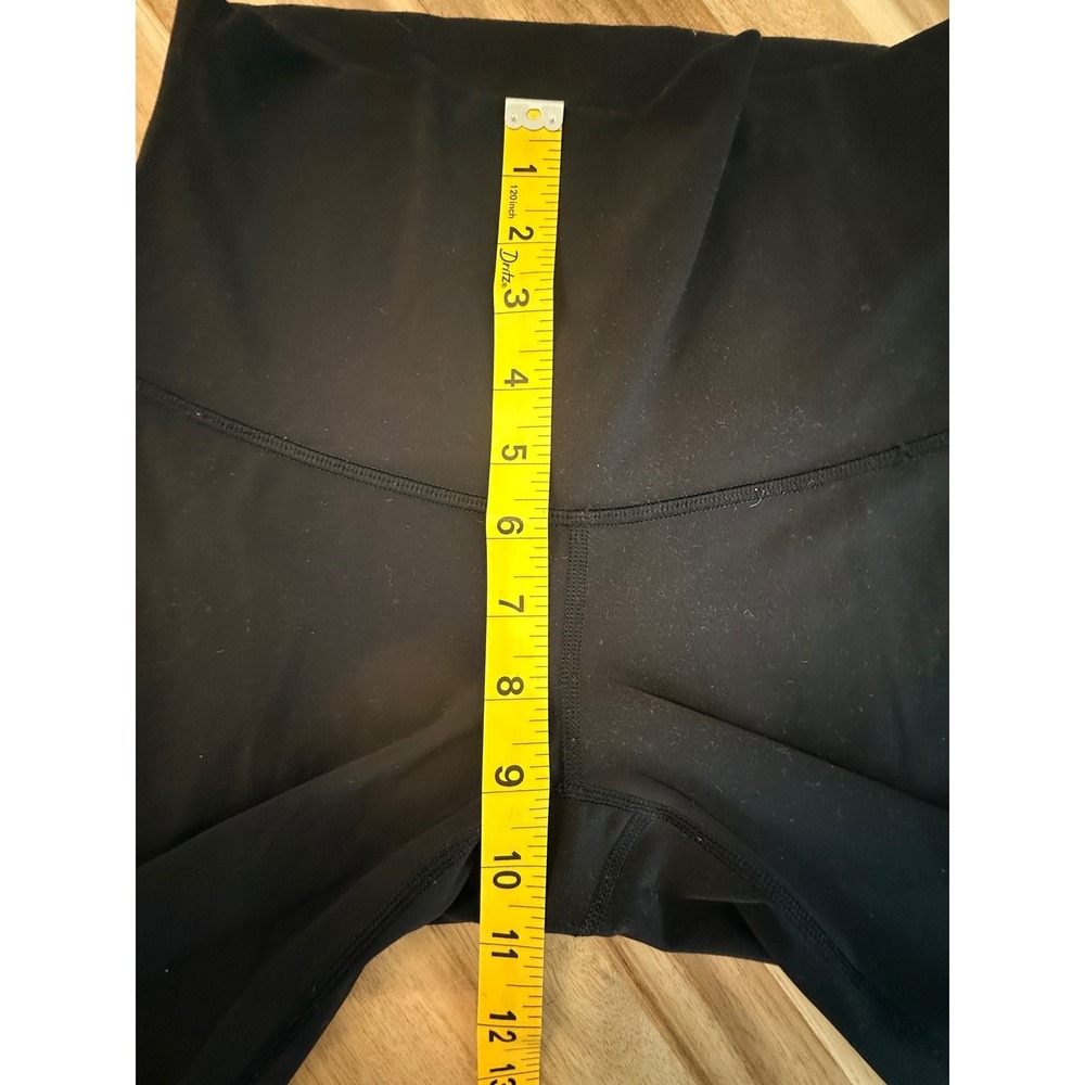 Lululemon Black Scalloped Hem Wunder Under High Rise Legging Size 2 Crop Sporty - Picture 7 of 7